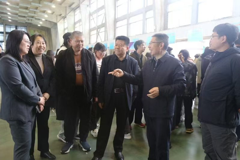 冯瑞银副校长带队调研开云kaiyun官网招聘会